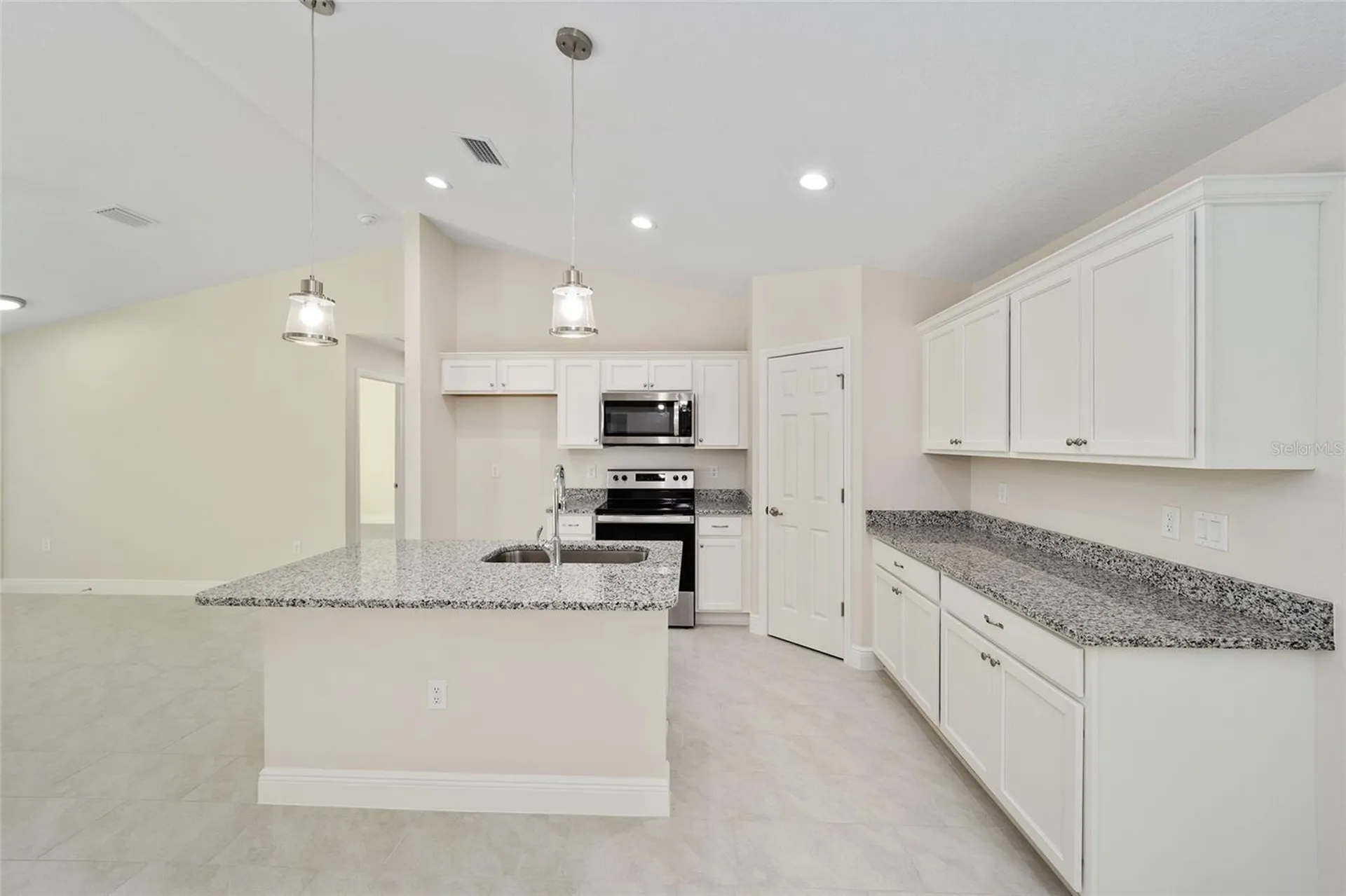 2398 W Devon Drive Citrus Springs FL 34434