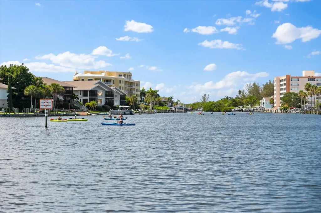 5019 Commonwealth Drive Sarasota FL 34242