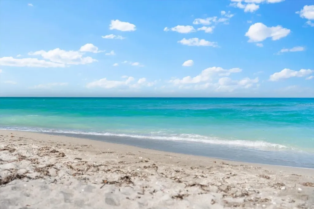 5019 Commonwealth Drive Sarasota FL 34242
