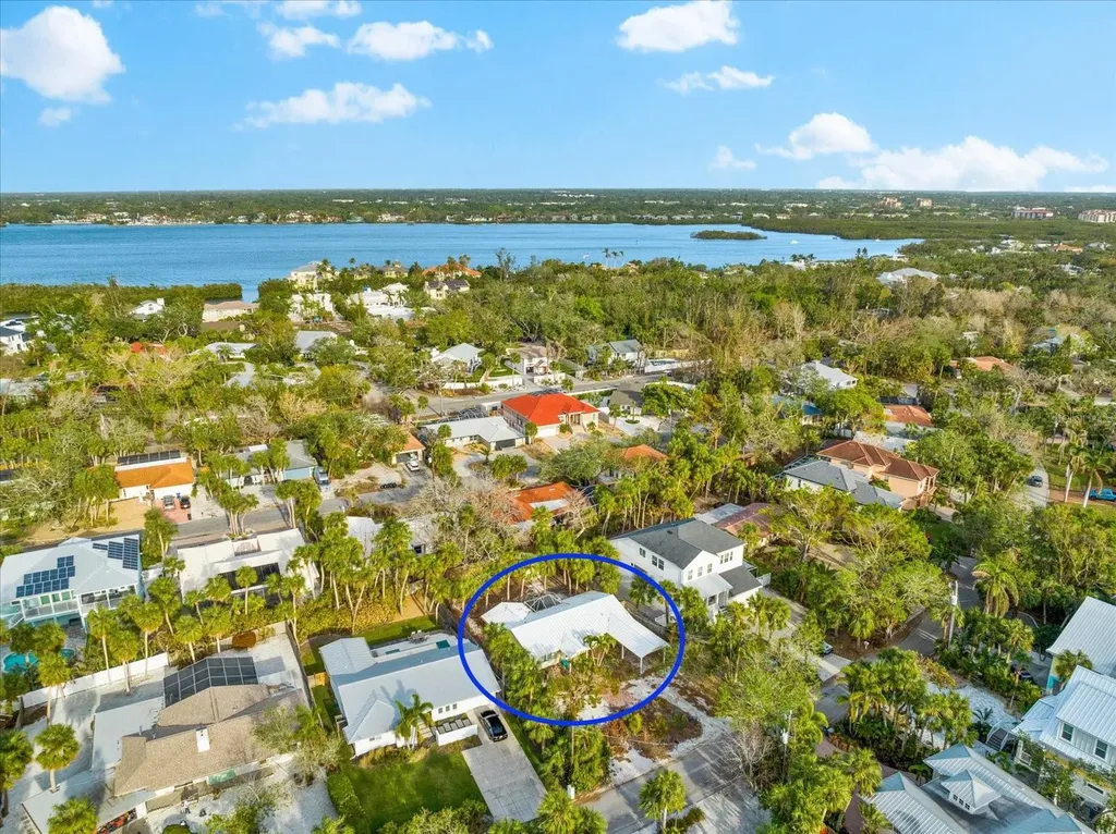 5019 Commonwealth Drive Sarasota FL 34242