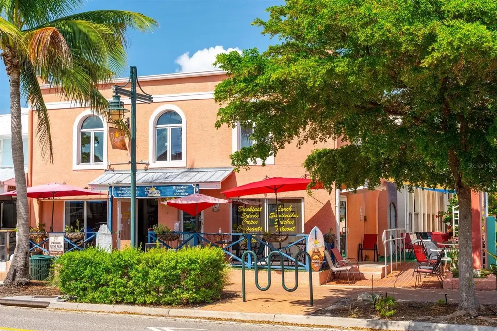 5019 Commonwealth Drive Sarasota FL 34242