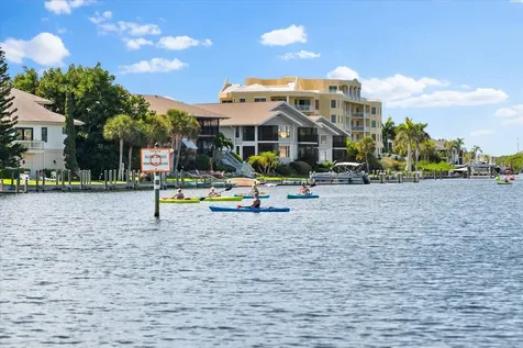 5019 Commonwealth Drive Sarasota FL 34242