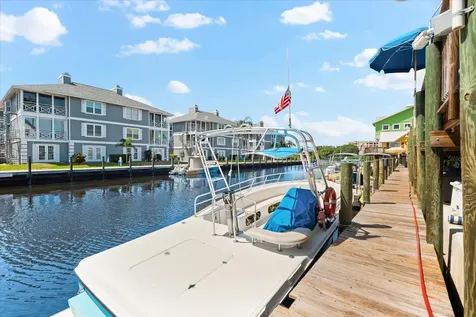 5019 Commonwealth Drive Sarasota FL 34242