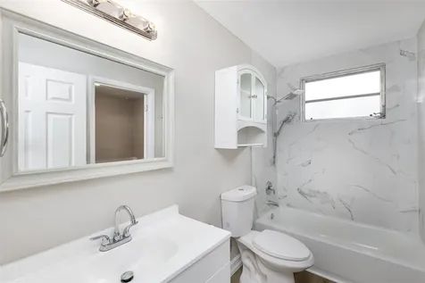 21042 Gladis Avenue Port Charlotte FL 33952