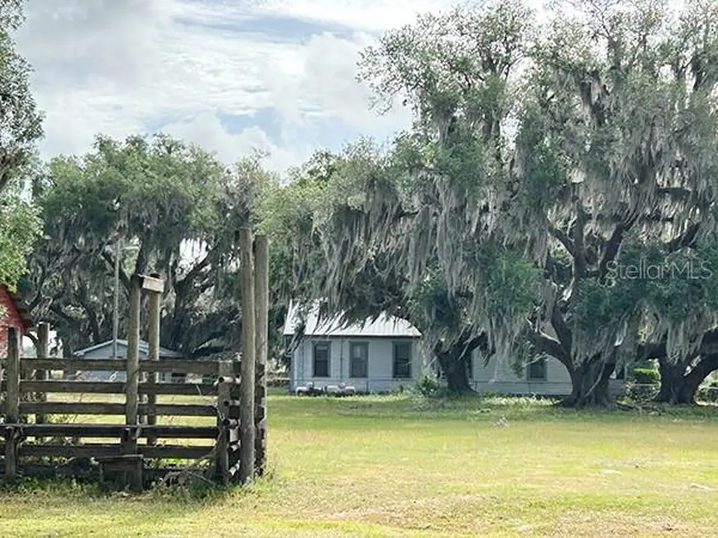 3650 Lake Tohopekaliga Road St Cloud FL 34772