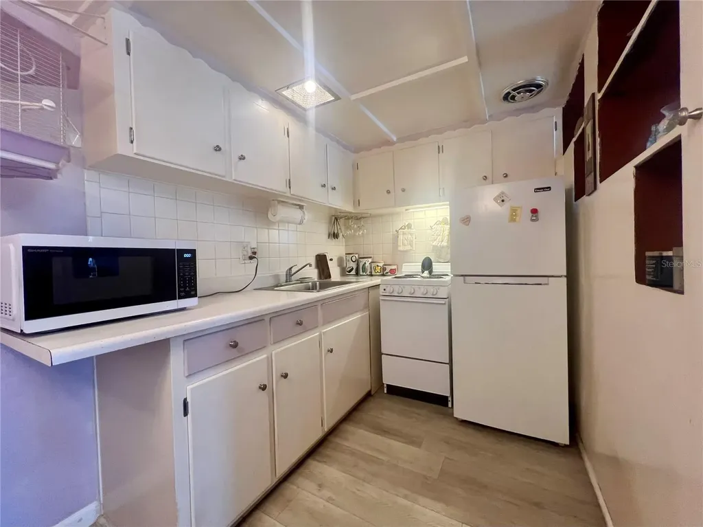 4001 58th Street N Kenneth City FL 33709