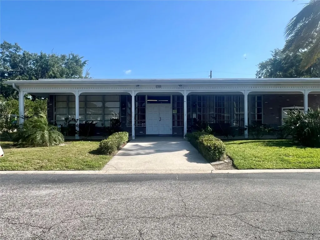 4001 58th Street N Kenneth City FL 33709