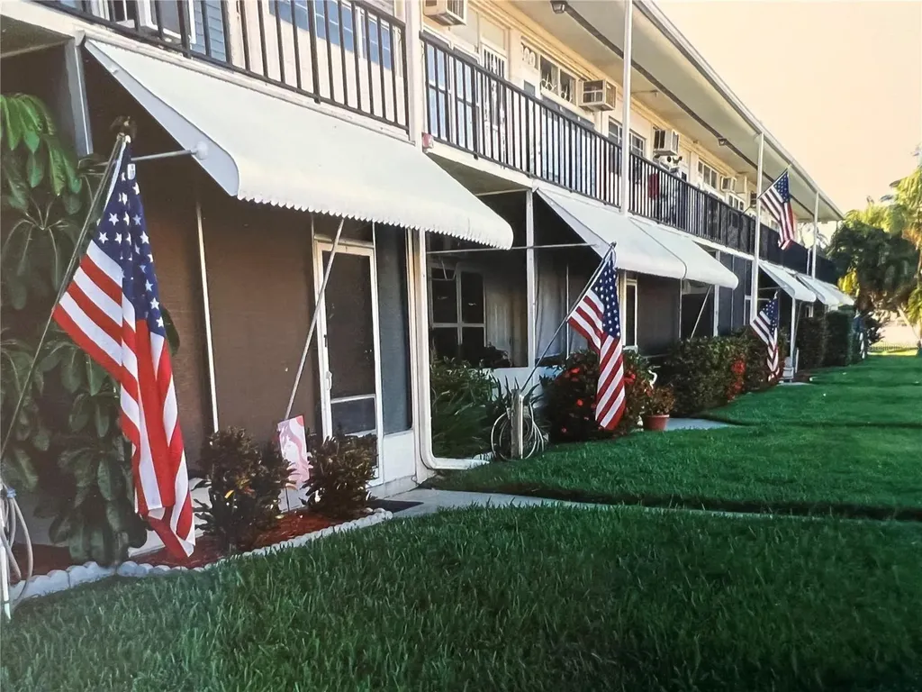 4001 58th Street N Kenneth City FL 33709