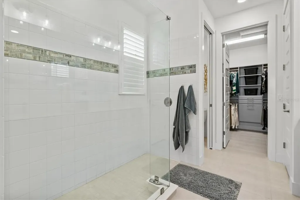 8107 Slipway Drive Sarasota FL 34240