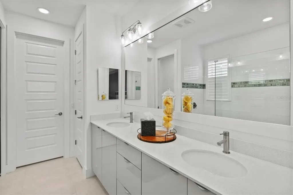 8107 Slipway Drive Sarasota FL 34240