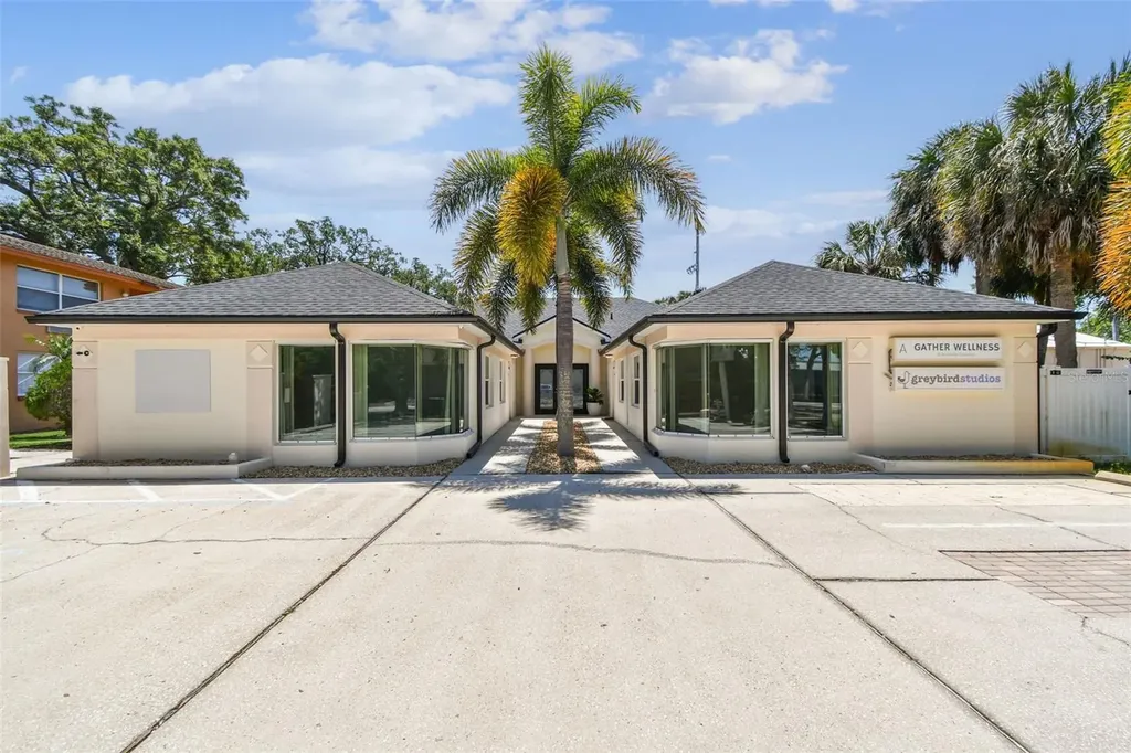 670 2nd Street N Safety Harbor FL 34695
