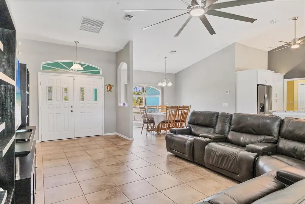 6062 Spinnaker Boulevard Englewood FL 34224