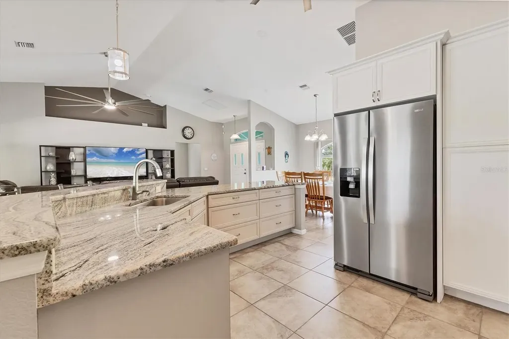 6062 Spinnaker Boulevard Englewood FL 34224