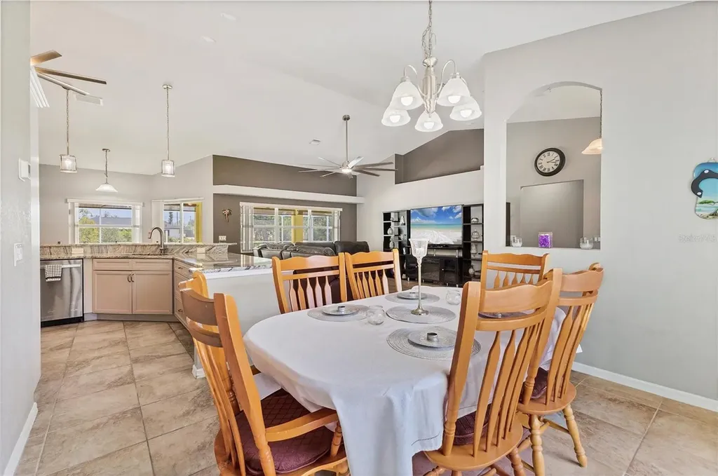 6062 Spinnaker Boulevard Englewood FL 34224