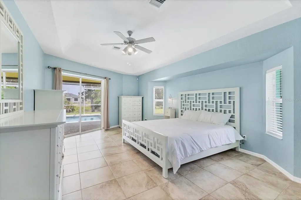 6062 Spinnaker Boulevard Englewood FL 34224