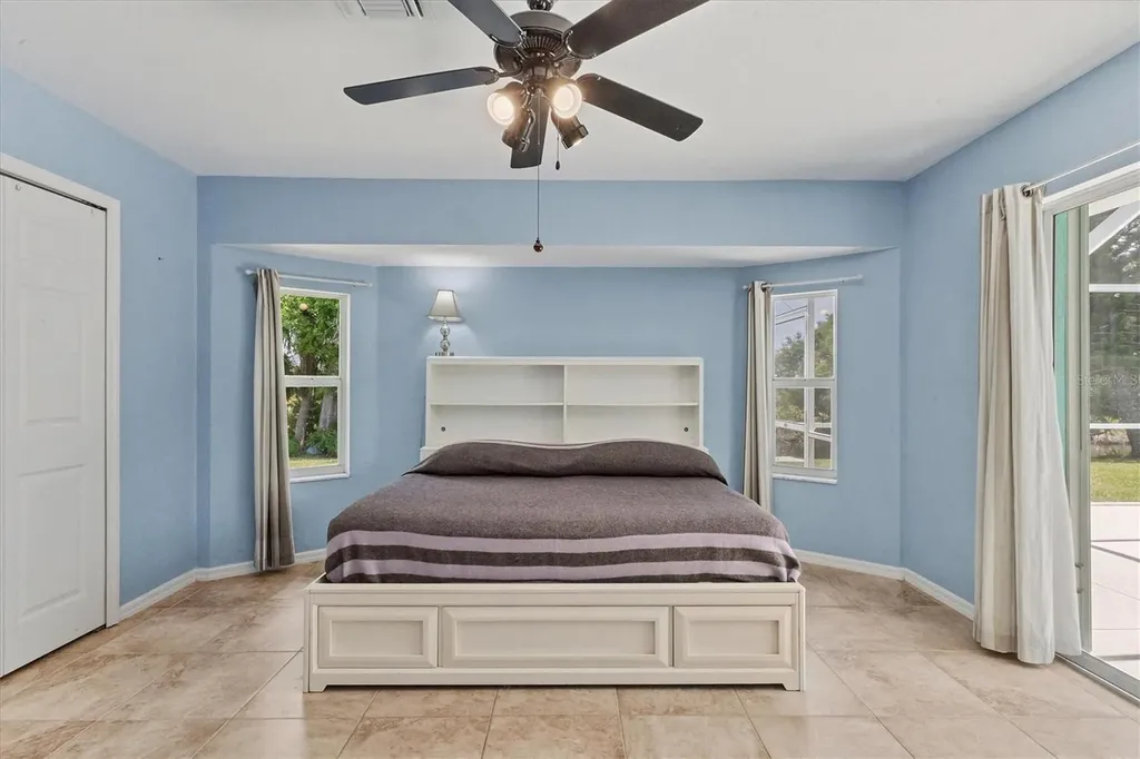 6062 Spinnaker Boulevard Englewood FL 34224