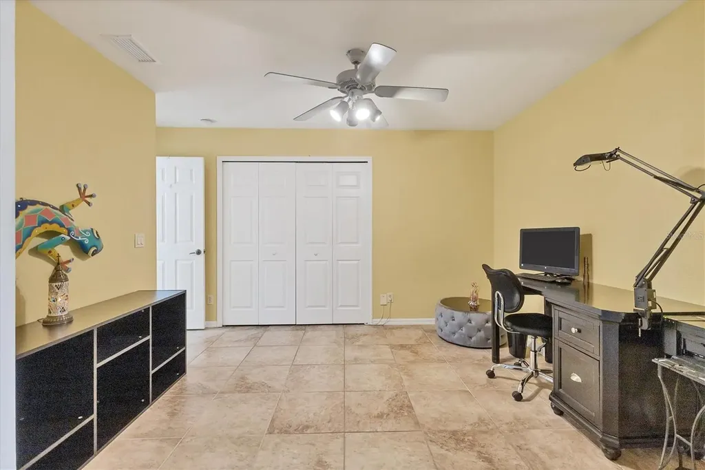 6062 Spinnaker Boulevard Englewood FL 34224