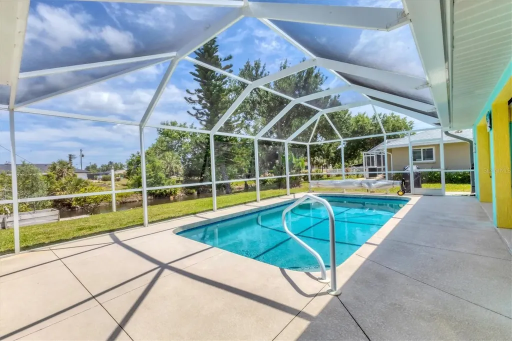 6062 Spinnaker Boulevard Englewood FL 34224