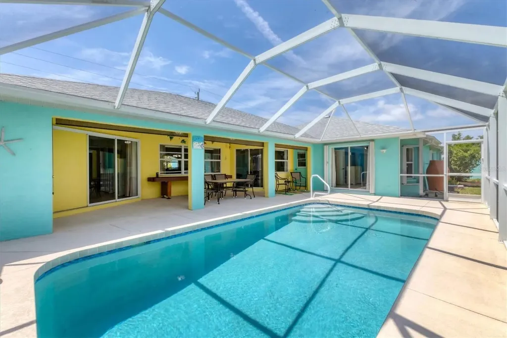6062 Spinnaker Boulevard Englewood FL 34224
