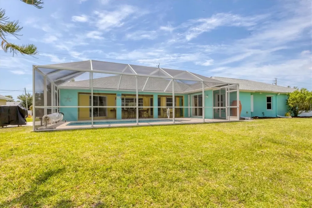 6062 Spinnaker Boulevard Englewood FL 34224