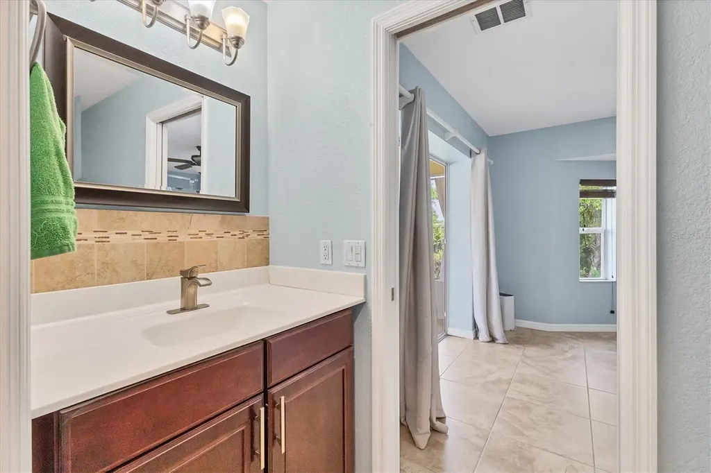 6062 Spinnaker Boulevard Englewood FL 34224