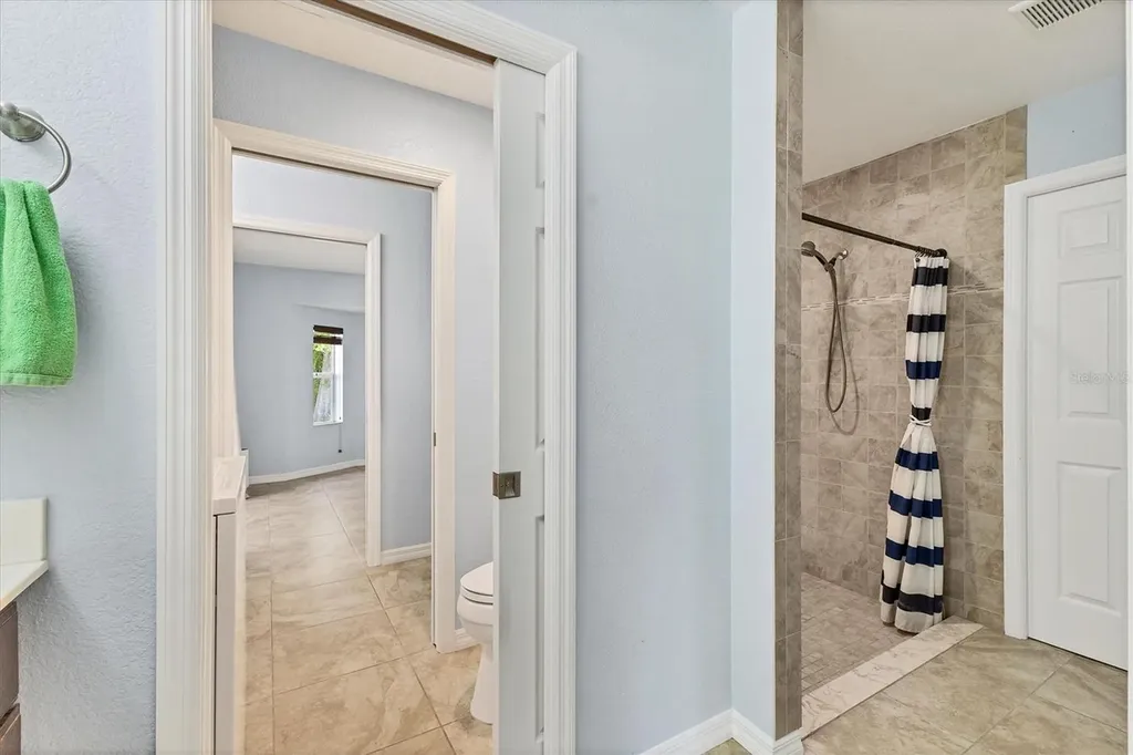 6062 Spinnaker Boulevard Englewood FL 34224