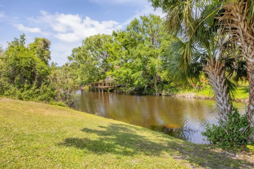 6062 Spinnaker Boulevard Englewood FL 34224
