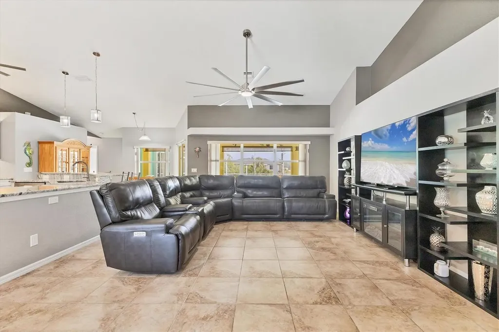 6062 Spinnaker Boulevard Englewood FL 34224