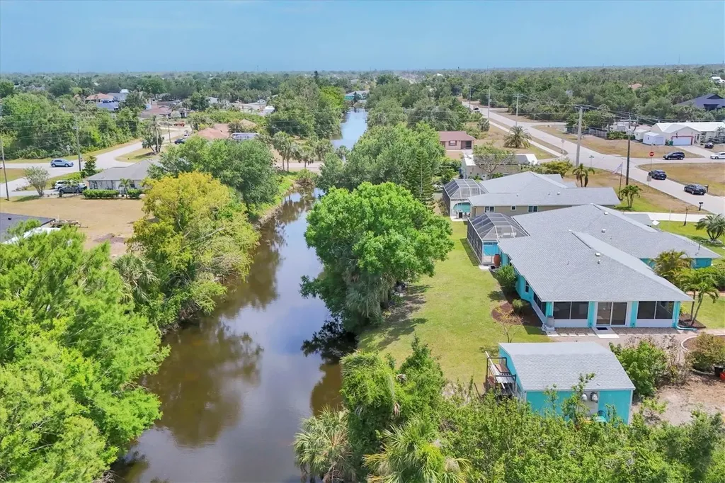 6062 Spinnaker Boulevard Englewood FL 34224