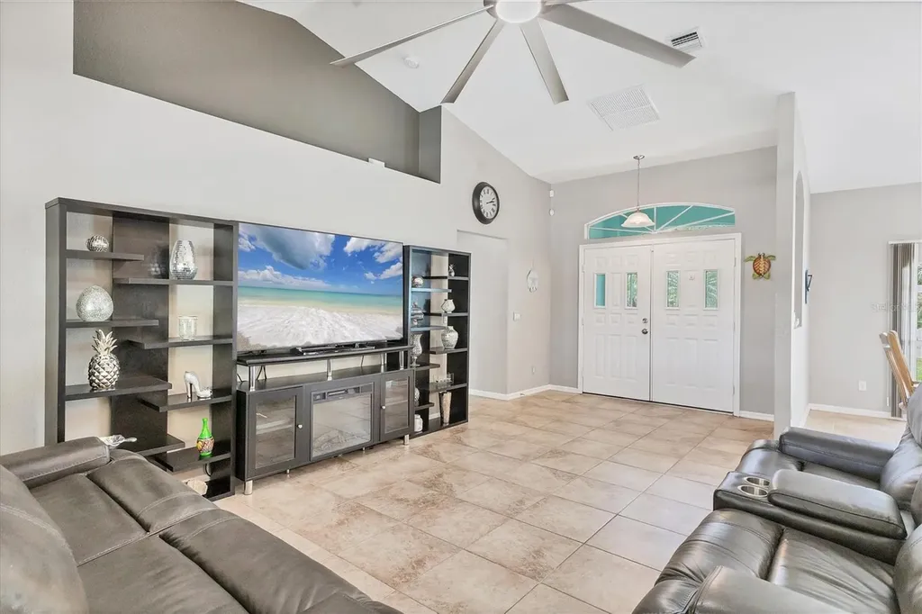 6062 Spinnaker Boulevard Englewood FL 34224