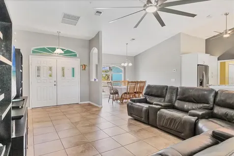 6062 Spinnaker Boulevard Englewood FL 34224