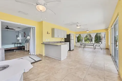 6062 Spinnaker Boulevard Englewood FL 34224