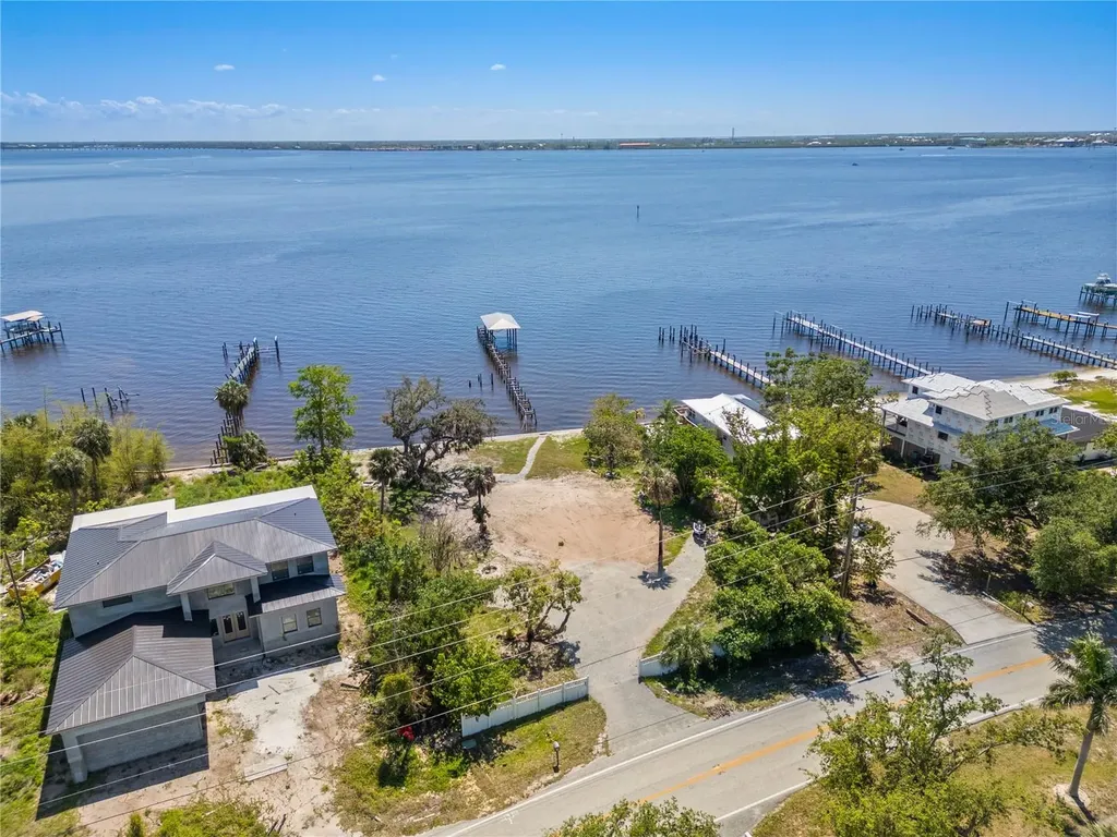 4500 Melbourne Street Punta Gorda FL 33980