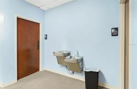 1904 Thomas Avenue Leesburg FL 34748