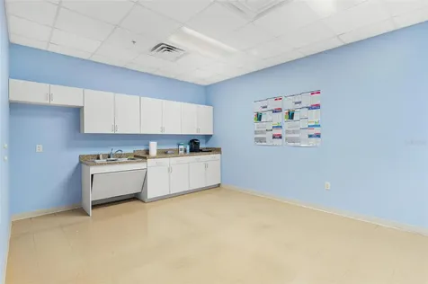 1904 Thomas Avenue Leesburg FL 34748