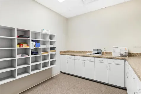 1904 Thomas Avenue Leesburg FL 34748