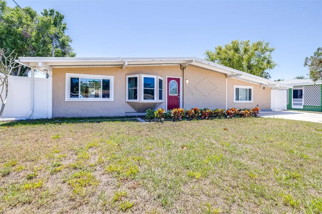 4732 W Wyoming Avenue Tampa FL 33616