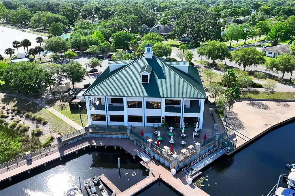 910 Cypress Avenue St Cloud FL 34769