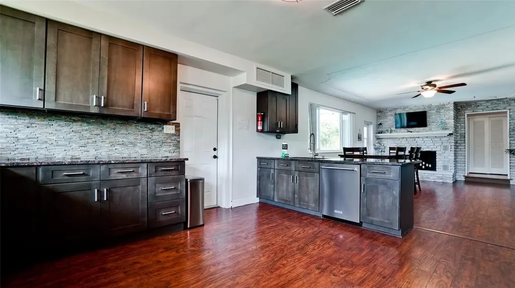 4616 22nd Avenue W Bradenton FL 34209