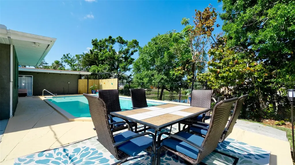 4616 22nd Avenue W Bradenton FL 34209