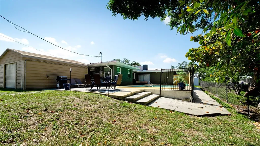 4616 22nd Avenue W Bradenton FL 34209