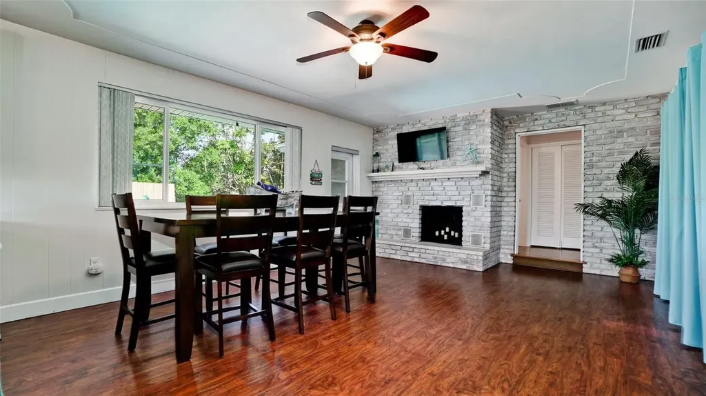 4616 22nd Avenue W Bradenton FL 34209