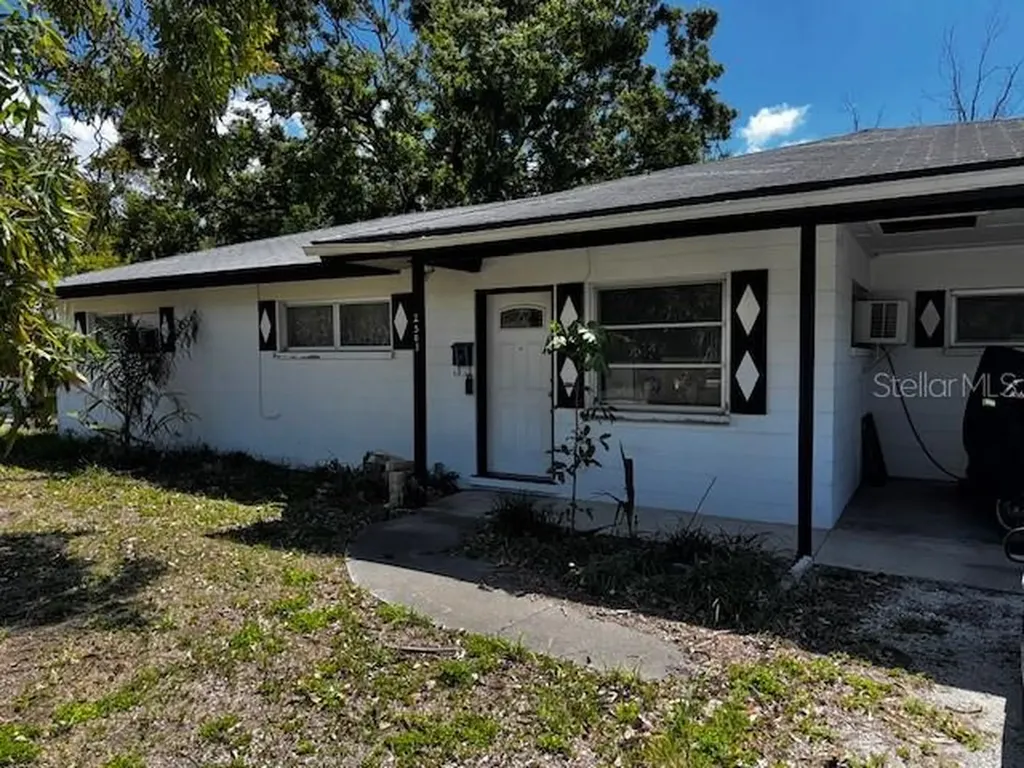 2503 23rd Avenue W Bradenton FL 34205