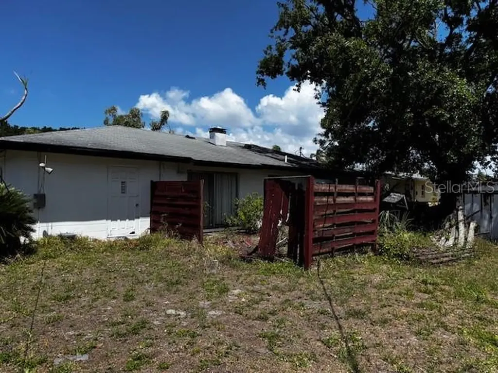 2503 23rd Avenue W Bradenton FL 34205