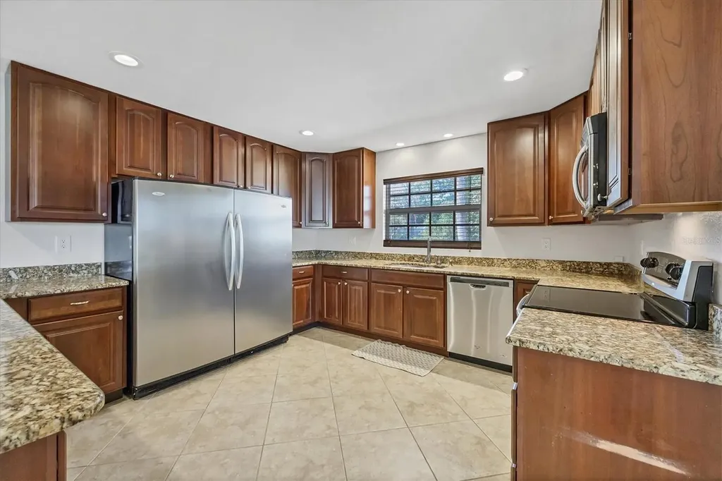 2536 Carlisle Place Sarasota FL 34231