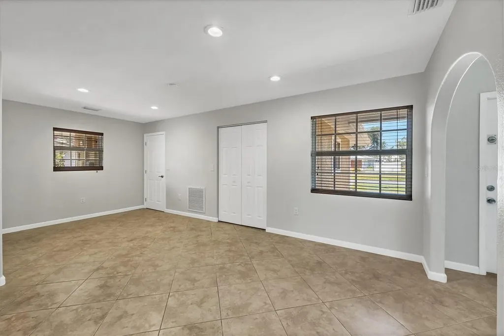 2536 Carlisle Place Sarasota FL 34231