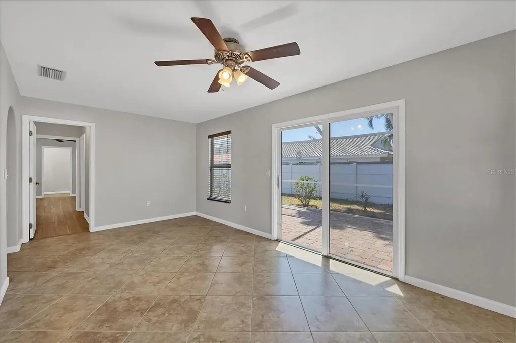 2536 Carlisle Place Sarasota FL 34231