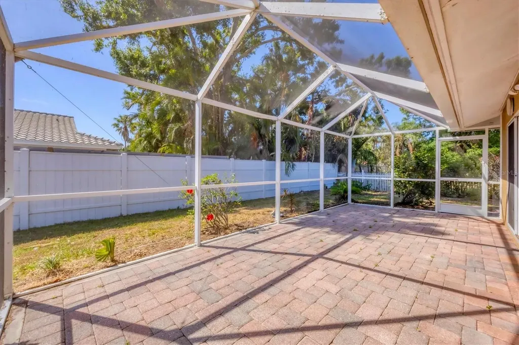 2536 Carlisle Place Sarasota FL 34231