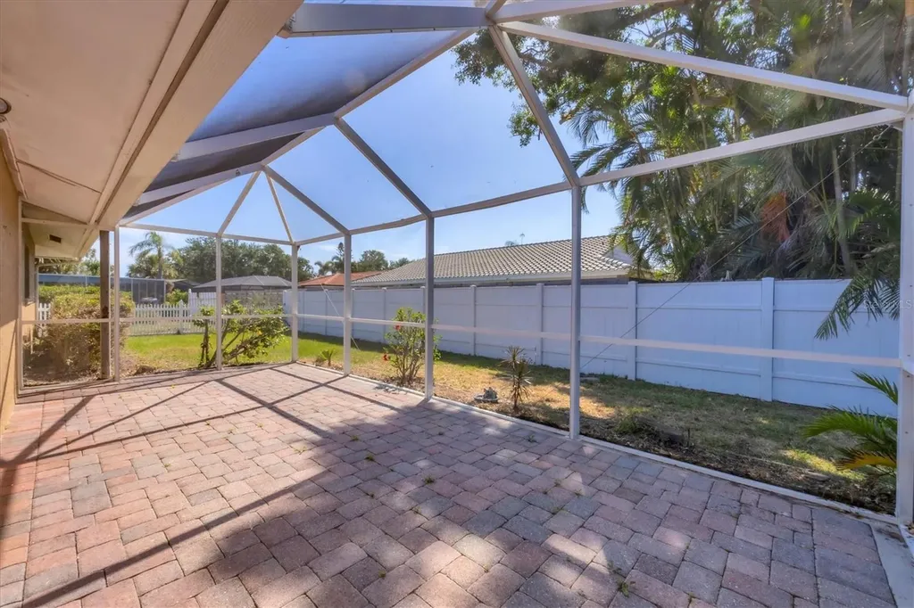 2536 Carlisle Place Sarasota FL 34231