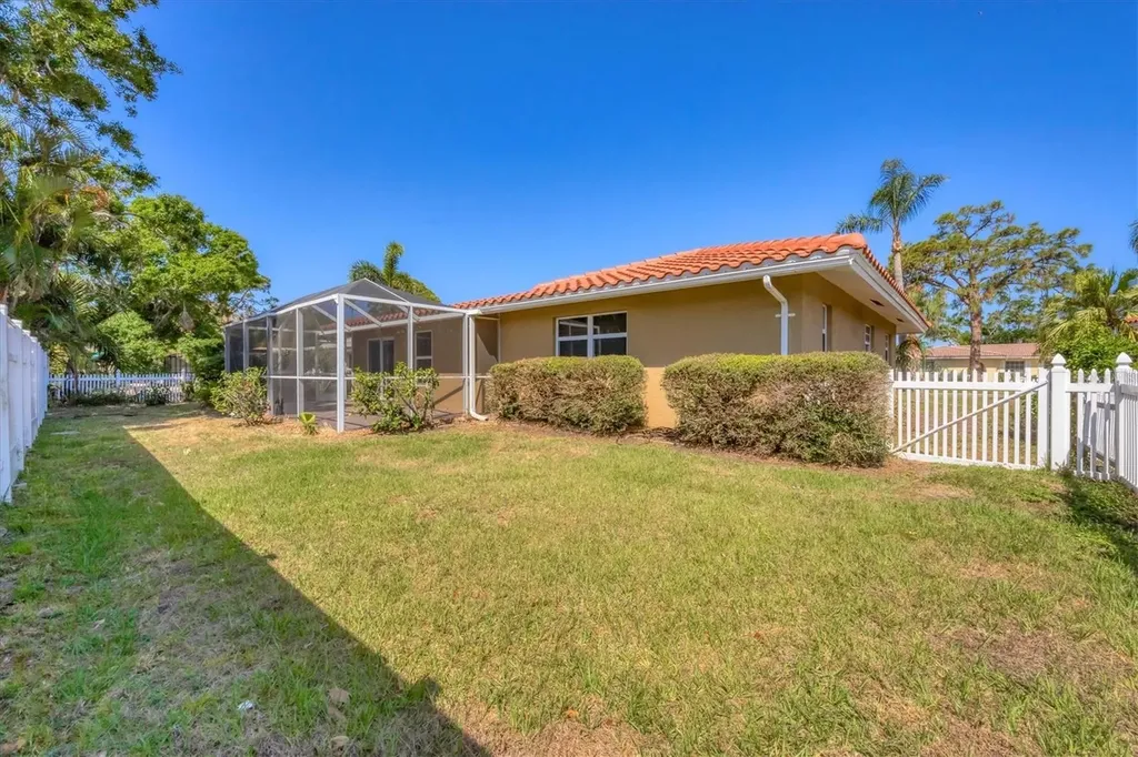 2536 Carlisle Place Sarasota FL 34231